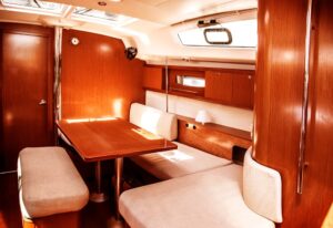 Read more about the article How to Troubleshoot Your Boat AC System